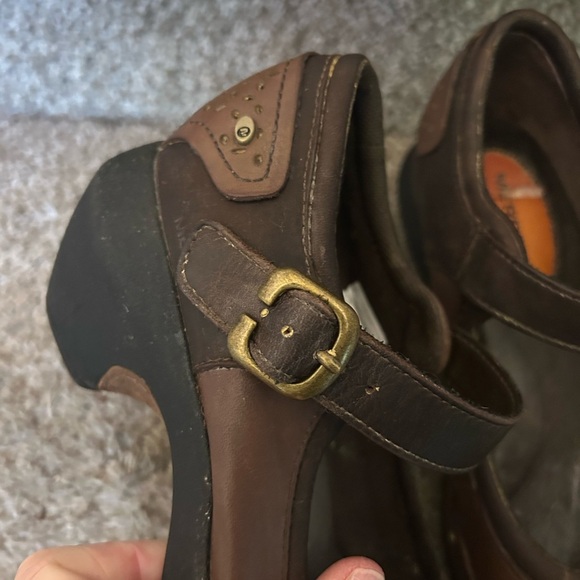 Merrell Luxe Mary Jane. Coffee. Gold Studded. Darker leather. Granola girl. Sz6 - Picture 9 of 16